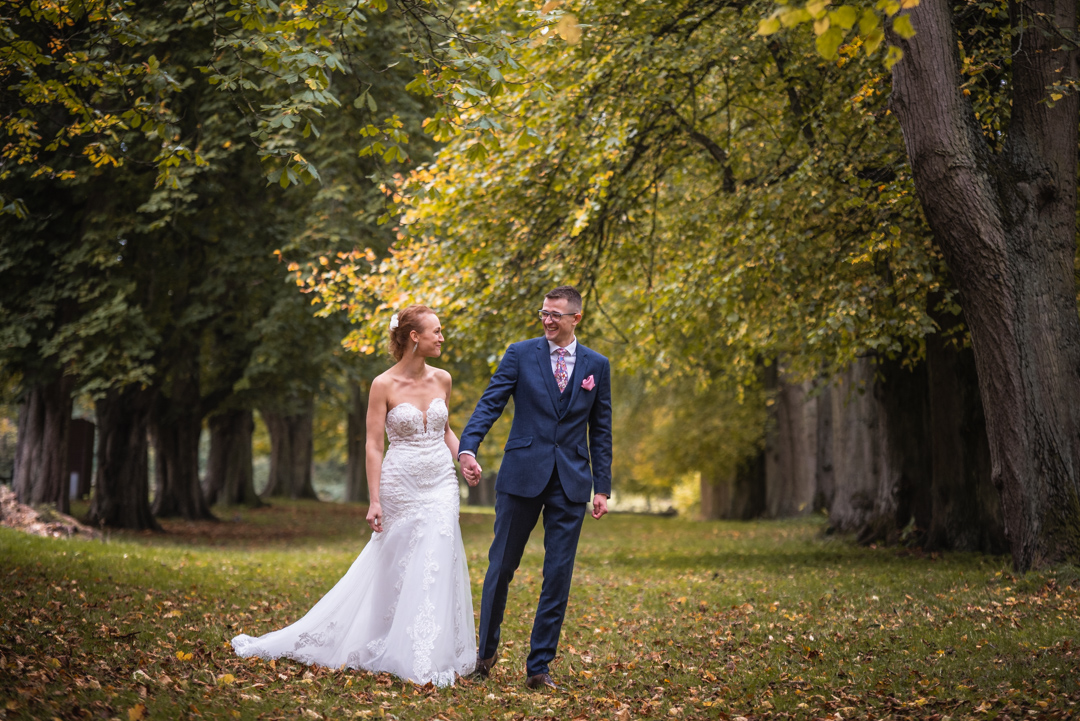 Wedding Photograper in Coventry Coombe Abbey park